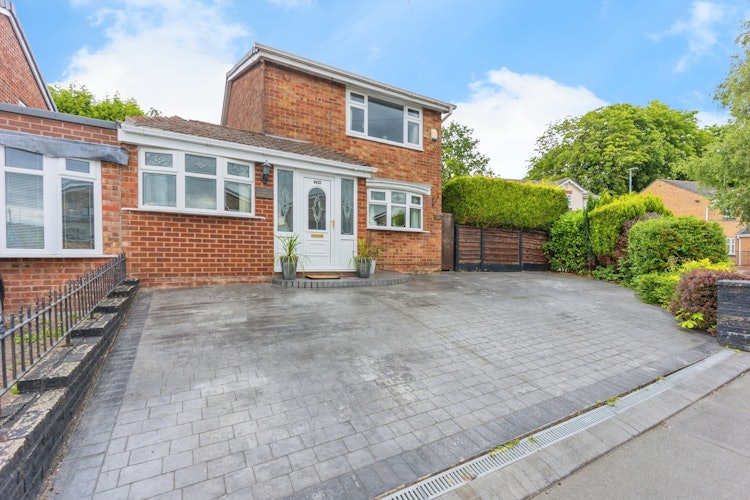 3 bedroom link detached house