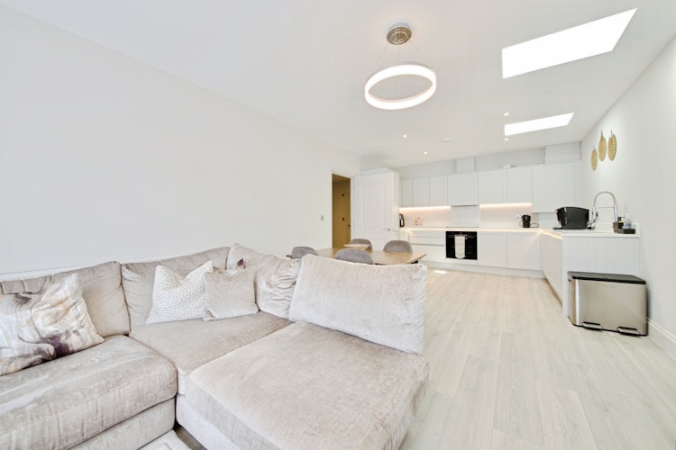 2 bedroom apartment