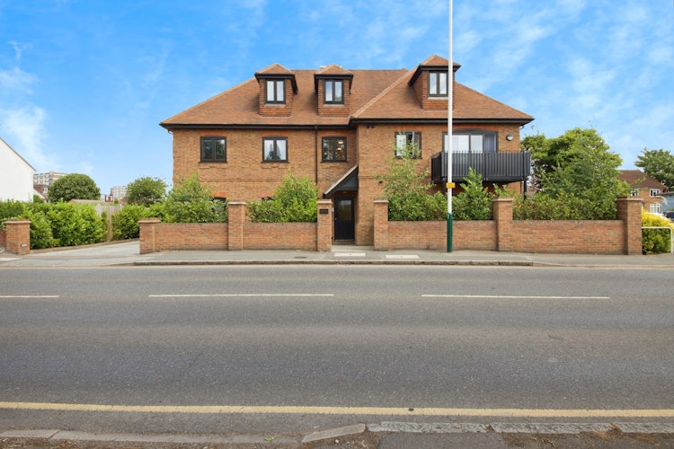2 bedroom apartment