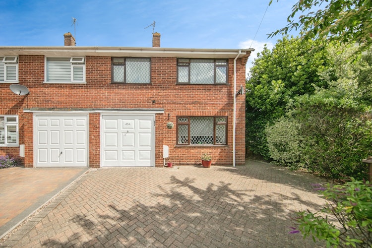 3 bedroom semi-detached house