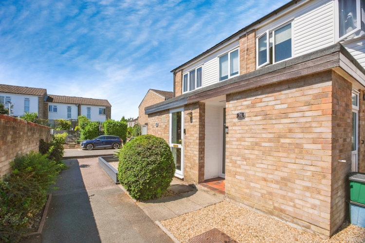 3 bedroom detached house