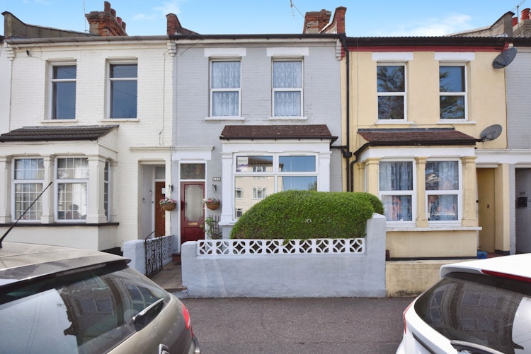 3 bedroom terraced house