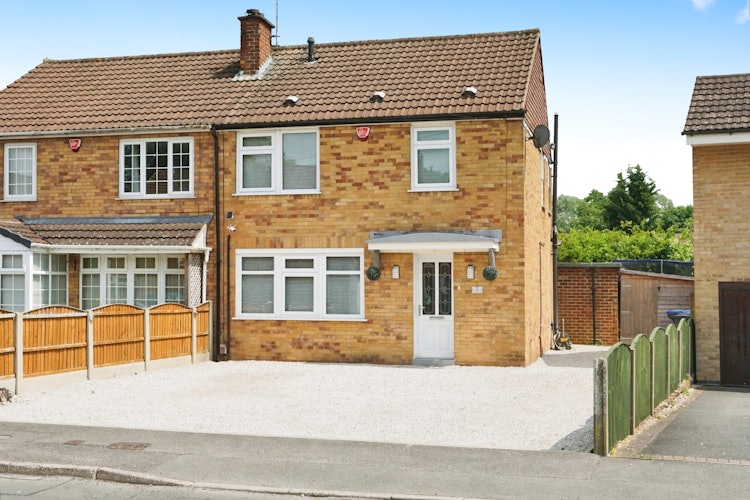 3 bedroom semi-detached house