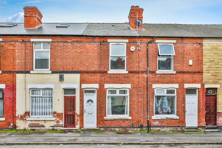 2 bedroom terraced house