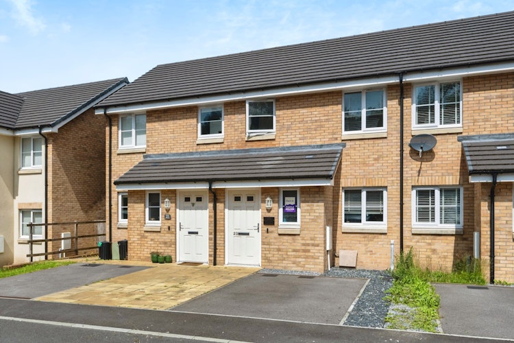 2 bedroom terraced house
