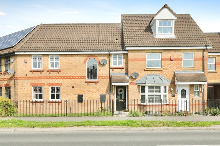 3 bedroom terraced house