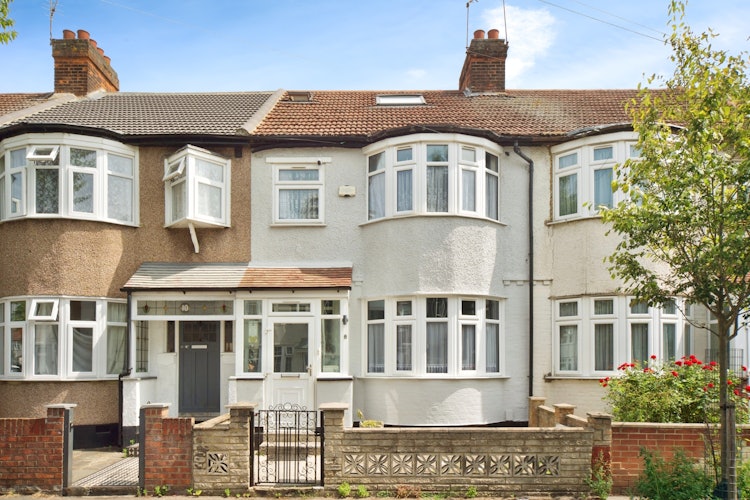 4 bedroom terraced house