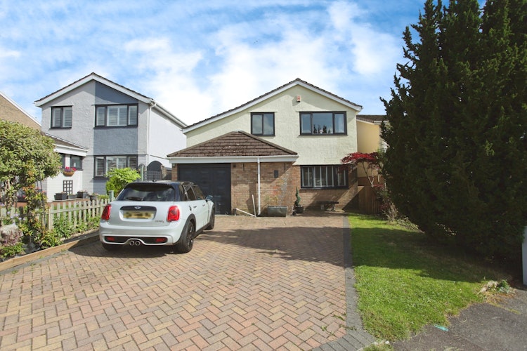 4 bedroom detached house