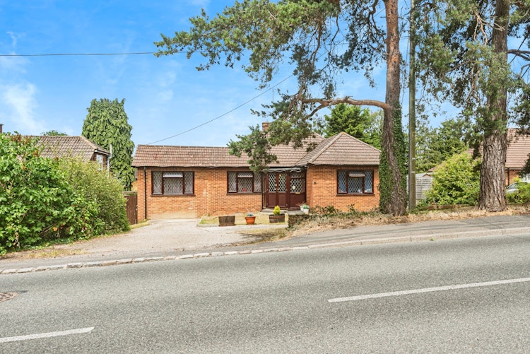 3 bedroom detached bungalow