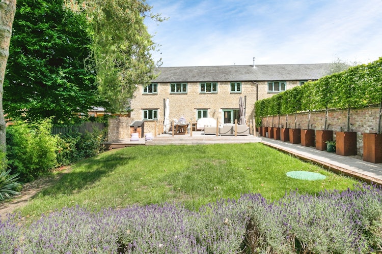 3 bedroom semi-detached house