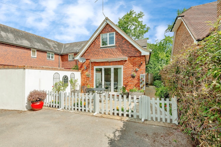 1 bedroom semi-detached house