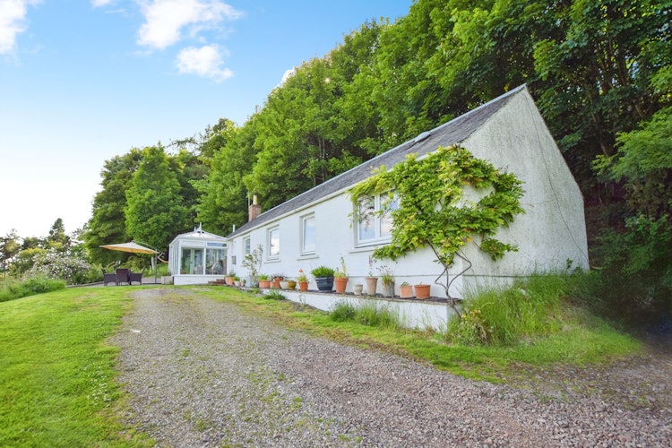2 bedroom cottage