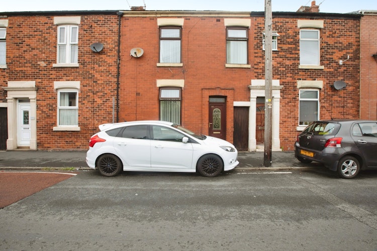 3 bedroom terraced house