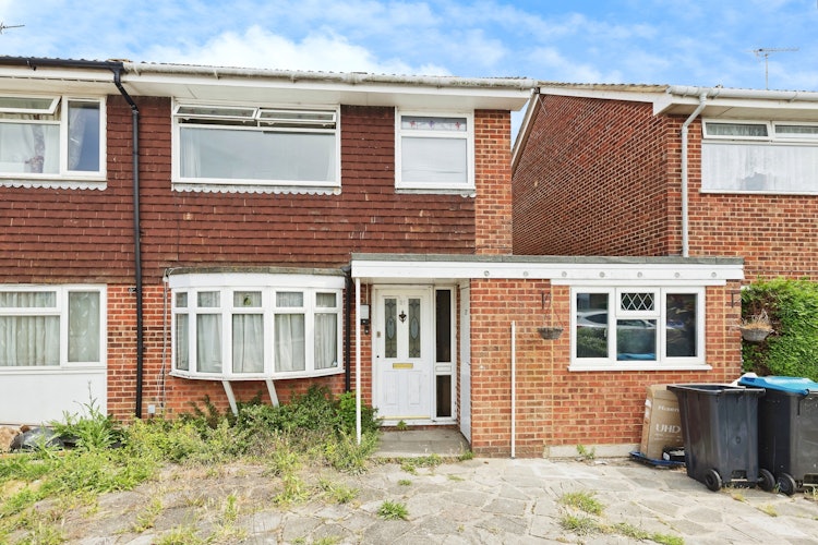 4 bedroom semi-detached house