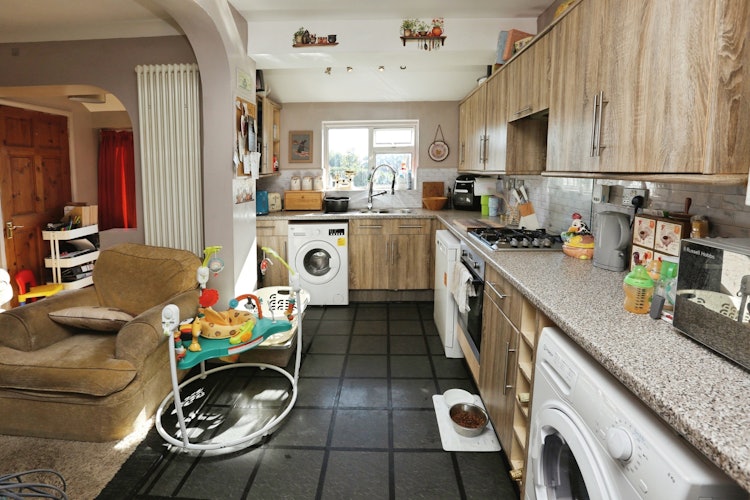 3 bedroom semi-detached house