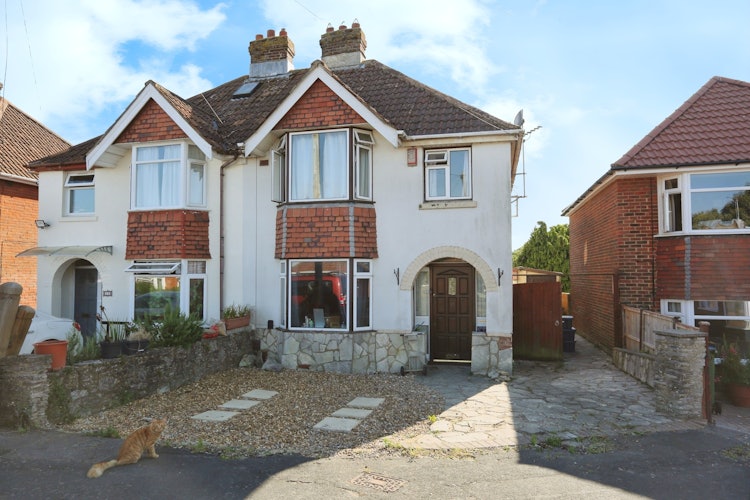3 bedroom semi-detached house