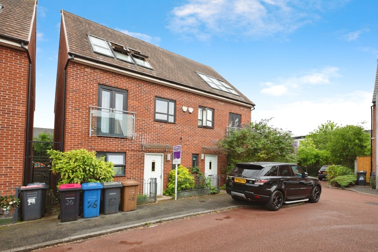 4 bedroom semi-detached house