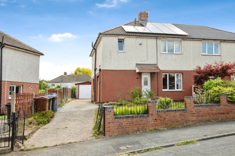 3 bedroom semi-detached house