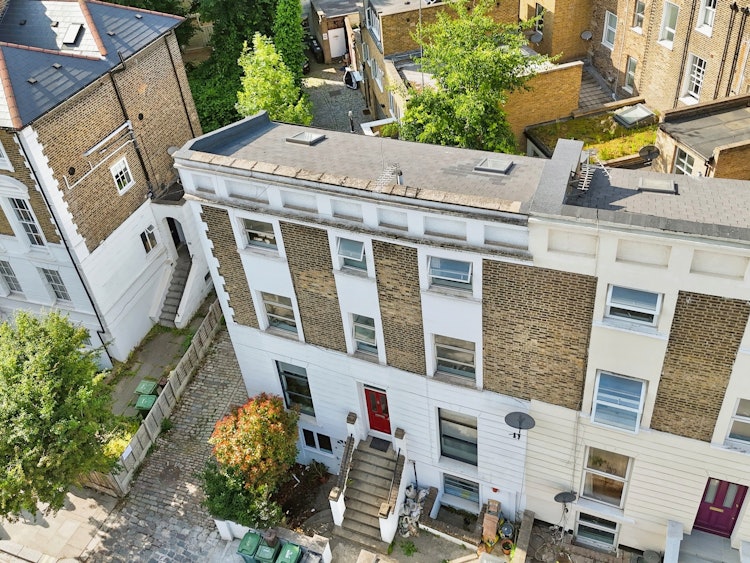 2 bedroom flat