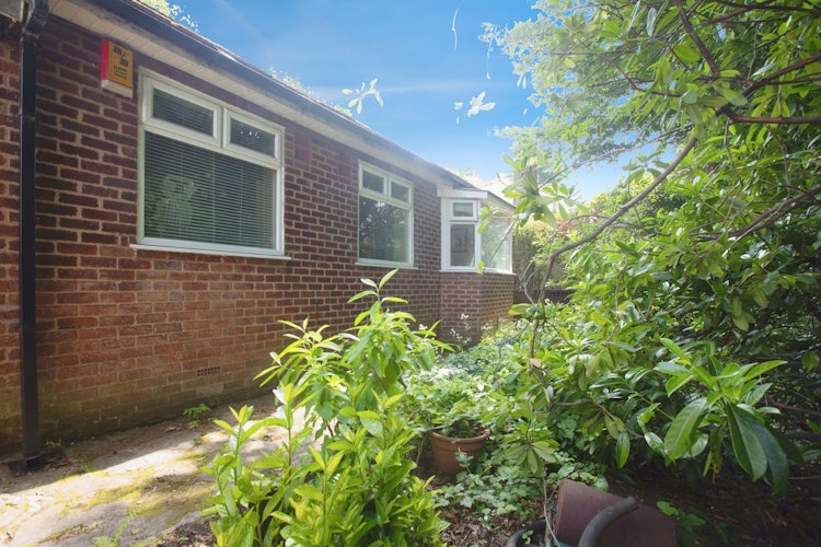 3 bedroom detached bungalow