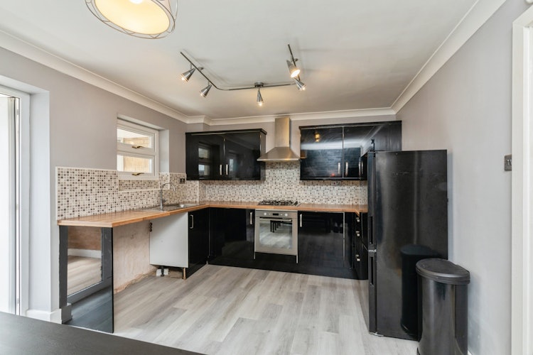 3 bedroom terraced house