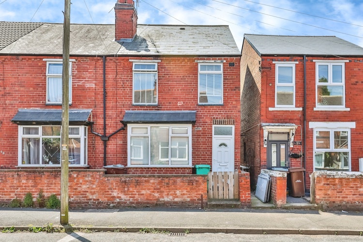 3 bedroom semi-detached house