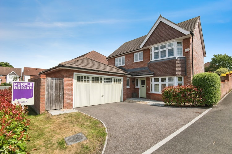 4 bedroom detached house