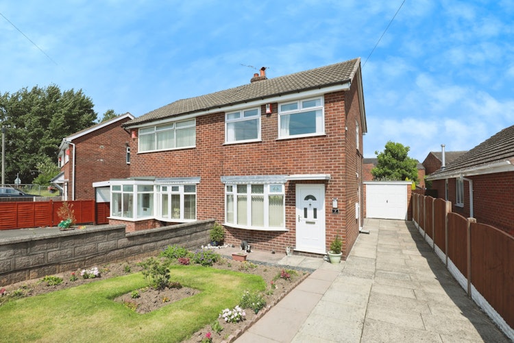 2 bedroom semi-detached house