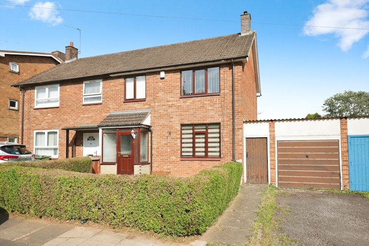 3 bedroom semi-detached house
