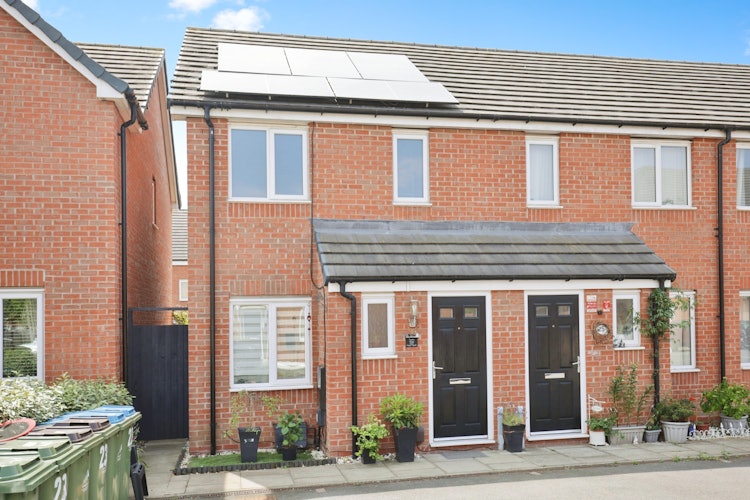 2 bedroom end of terrace house