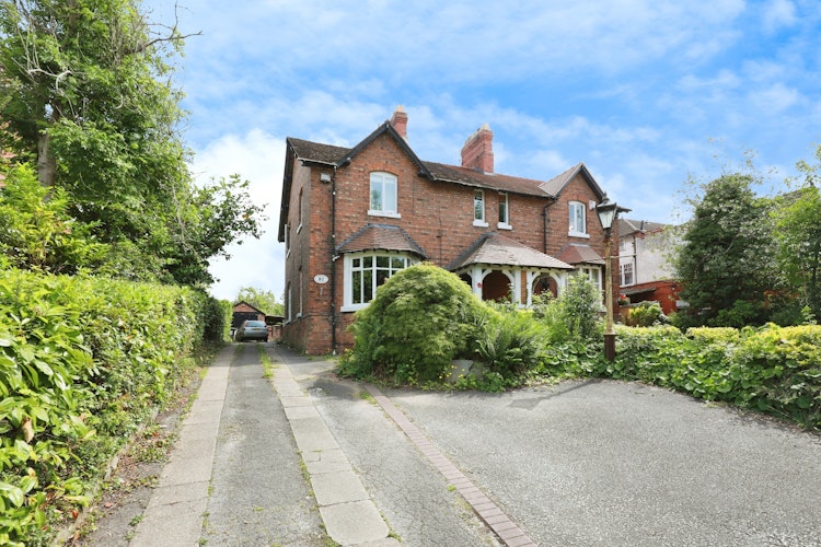 5 bedroom semi-detached house
