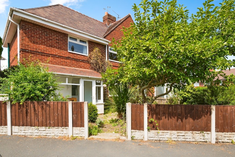 3 bedroom semi-detached house
