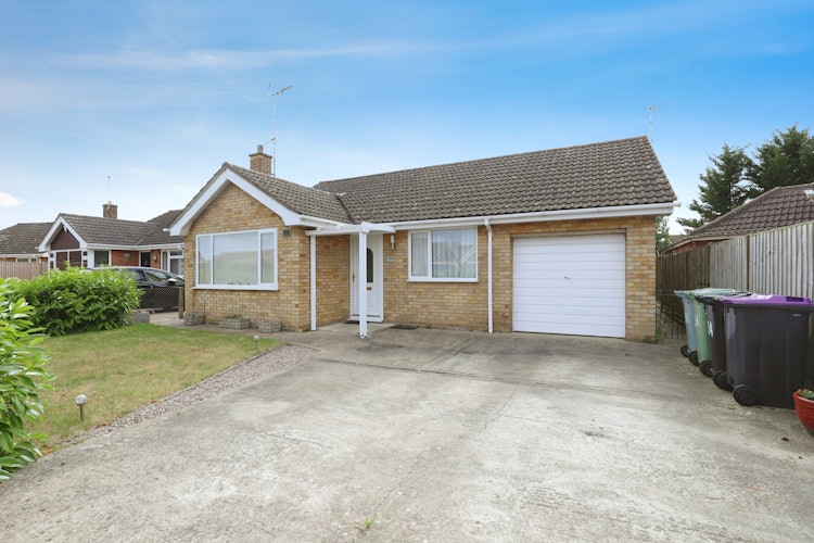 2 bedroom detached bungalow