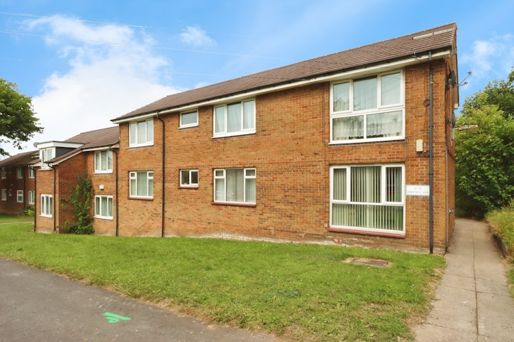 2 bedroom ground floor flat