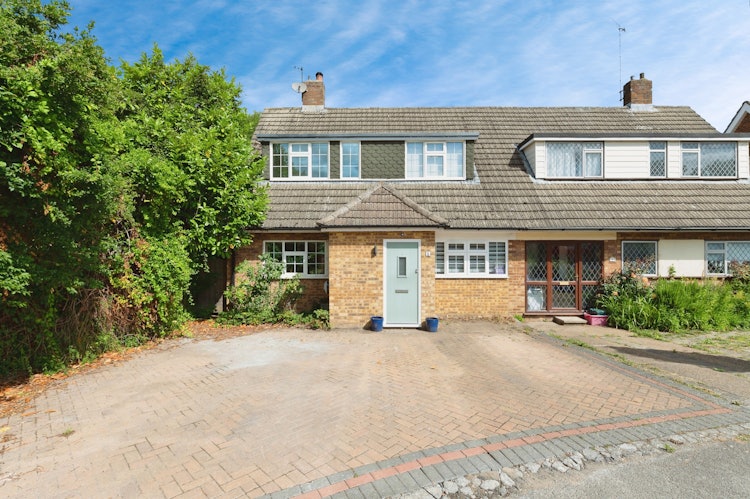 4 bedroom semi-detached house