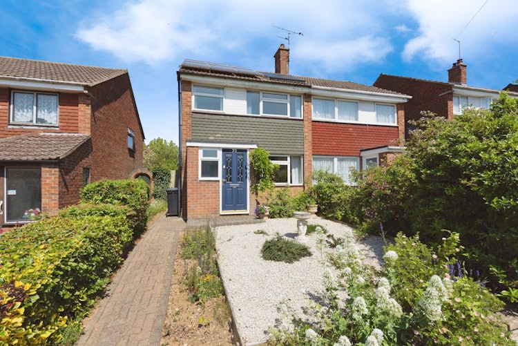 3 bedroom semi-detached house