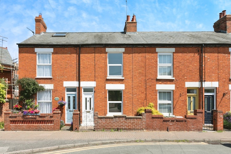 2 bedroom terraced house