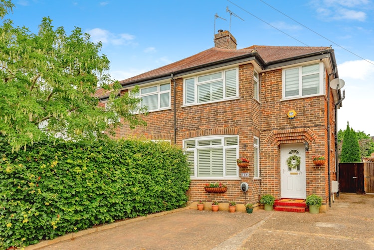 3 bedroom semi-detached house
