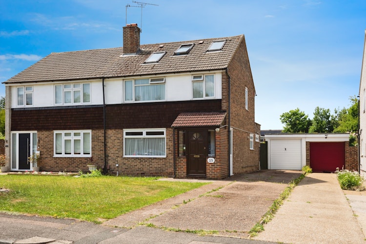 4 bedroom semi-detached house