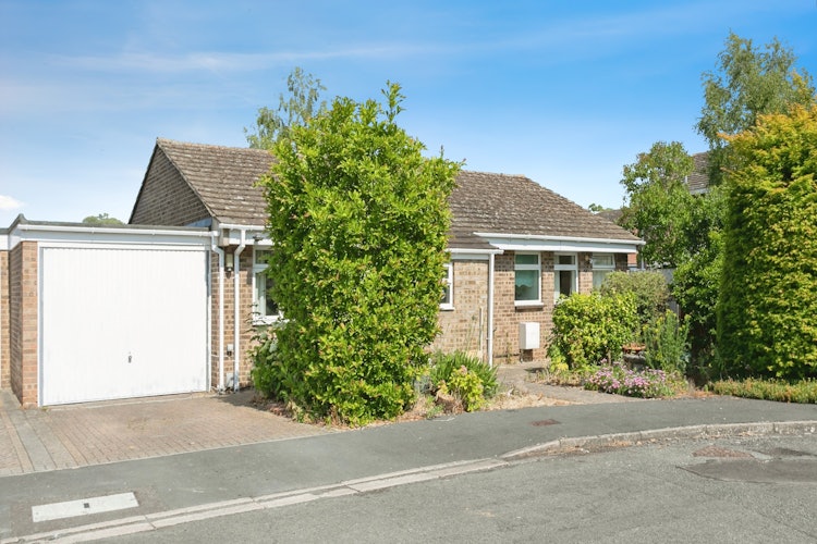 2 bedroom detached bungalow