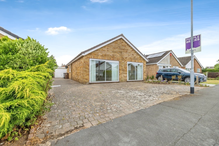 3 bedroom detached bungalow