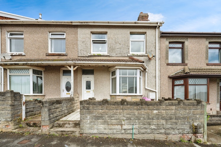 3 bedroom terraced house