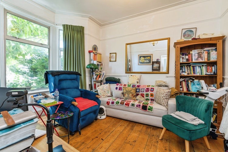 3 bedroom semi-detached house