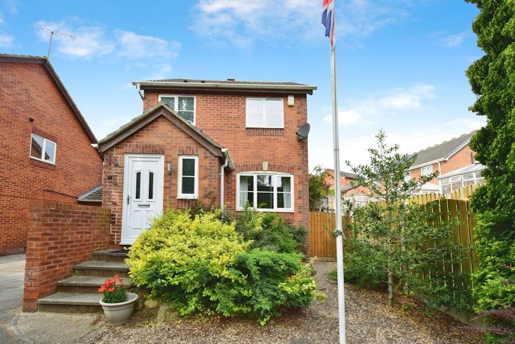 3 bedroom detached house