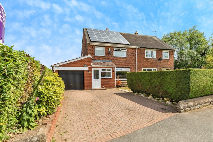 3 bedroom semi-detached house