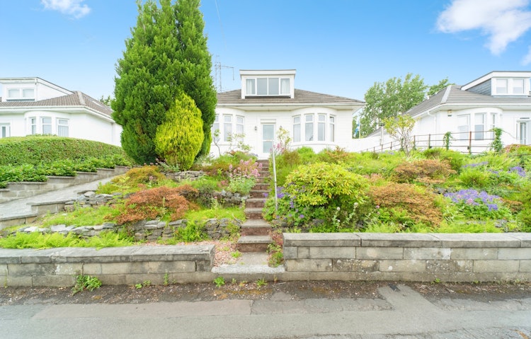 3 bedroom detached bungalow