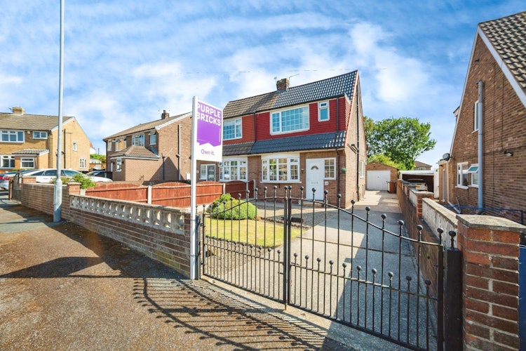 3 bedroom semi-detached house