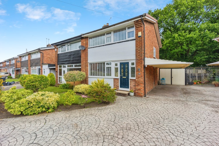 3 bedroom semi-detached house