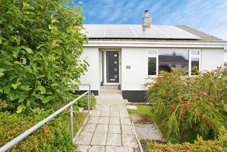 2 bedroom detached bungalow