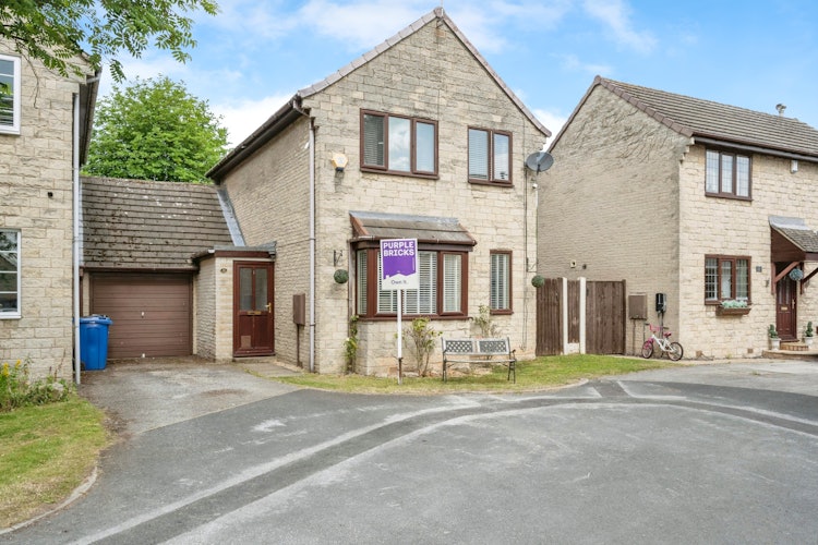 3 bedroom detached house